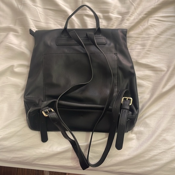 DKNY BACKPACK - Picture 4 of 4